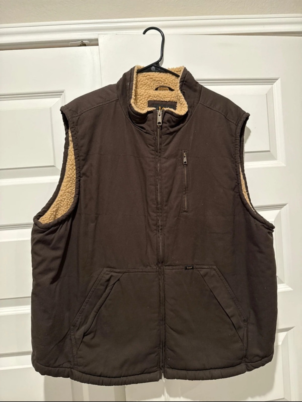 Lee Men's Dark Brown Zip Vest with Tan Sherpa Lining